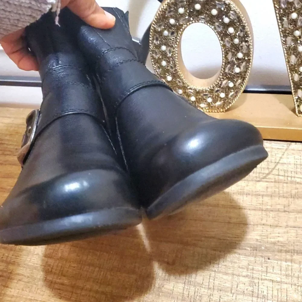 Naturalizer Eden Black Leather Ankle Boots Sz 7.5 Round Cap Toe Side Zip 3